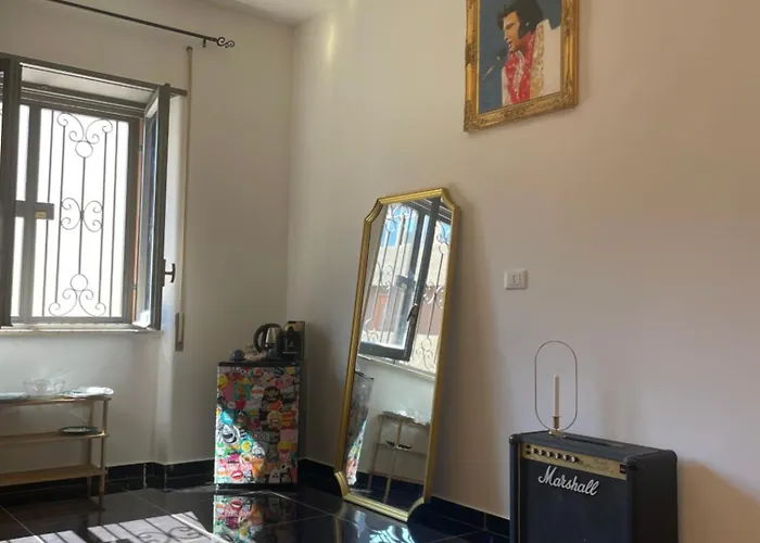 Leopardi A Due Passi Dal Mare Catania